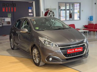 Peugeot 208 1.2L PureTech 82cv Signature