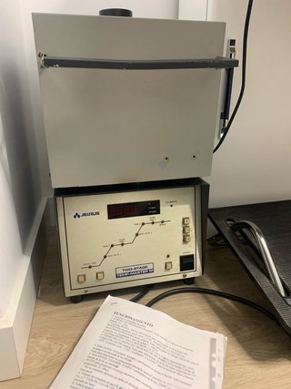 Horno precalentamiento prótesis dental