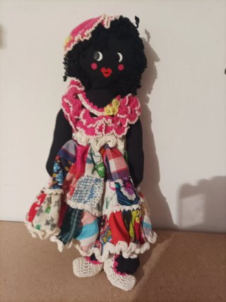 Muñecas con vestidos del mundo