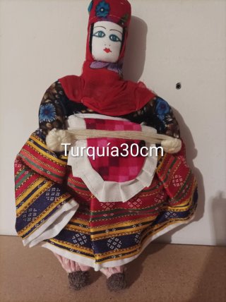 Muñecas con vestidos del mundo