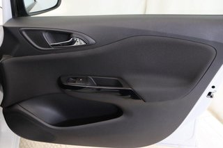 Opel Corsa 1.4 DESIGN LINE GLP 5P