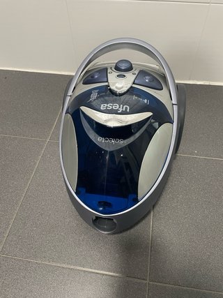 Aspiradora sin bolsa Ufesa AS3016E