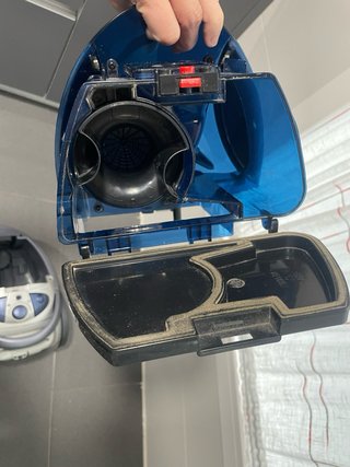 Aspiradora sin bolsa Ufesa AS3016E