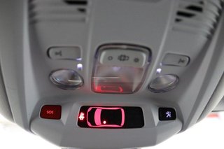 Peugeot 3008 1.6 HYBRID 225 E-AUTO ALLURE 5P