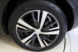Peugeot 3008 1.6 HYBRID 225 E-AUTO ALLURE 5P