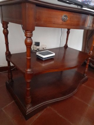 Mesa TV madera nogal con cajones