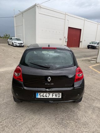 Renault Nuevo Clio Renault Nuevo Clio Emotion 1.5DCI85