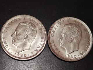 Lote 2 monedas 50 pesetas *81 y *82.