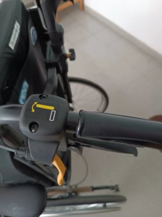 Silla ruedas basculante