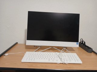 Ordenador HP All-in-One Blanco y Negro