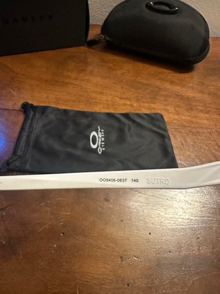 Occhiali Oakley Sutro