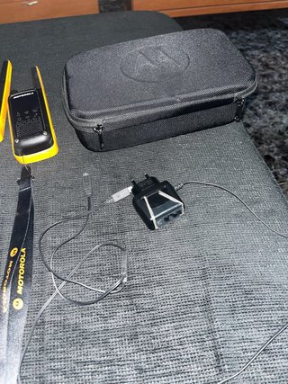 Walkie Talkie Motorola Nero/Giallo