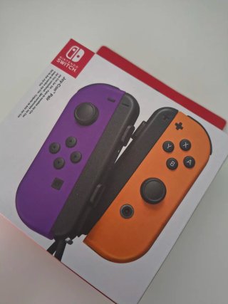Mandos JoyCon Nintendo Switch Morado y Naranja