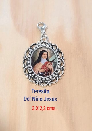 Figura Sta. Teresita Niño Jesús 15/16 cm