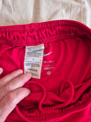 Liverpool Nike Shorts Rojos