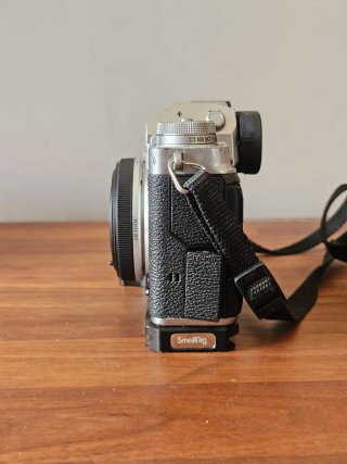 Fujifilm X-T4 + accesorios SmallRig + 3 baterías