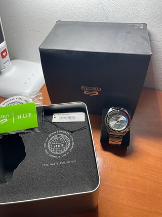 Seiko 5 Sports HUF Edición Limitada SRPL33K1