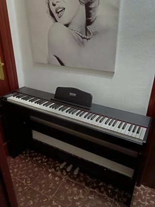 Piano Digital Negro