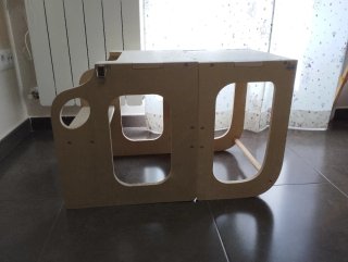 Torre di apprendimento Montessori in legno