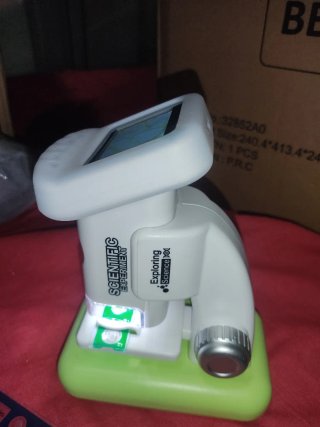 Microscopio digital infantil