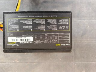Case Vultech VCO-A1699 con alimentatore 500W