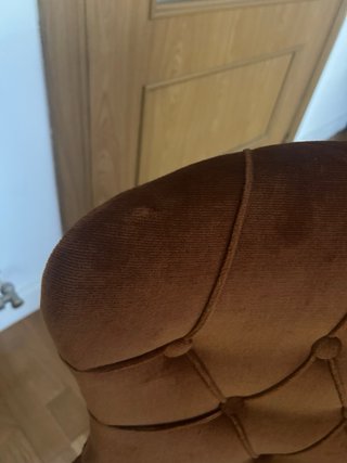 Poltroncina vintage in velluto marrone