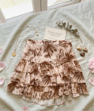Minifalda con estampado de palmeras y tigres