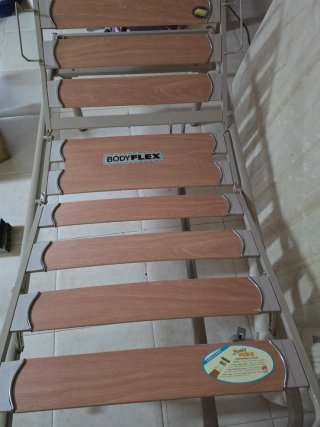 Cama individual 90cm reclinable con ruedas