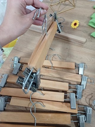 Perchas de madera con pinzas (unidad o pack)