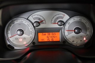 Fiat Linea sedán 1.6 MULTIJET 16V 105BHP EMOTION 4P
