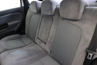 Fiat Linea sedán 1.6 MULTIJET 16V 105BHP EMOTION 4P