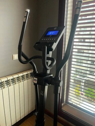 Bicicleta Elíptica BH Fitness ZK900