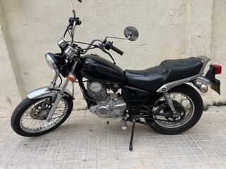 Yamaha SR 250 Especial Negra
