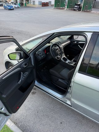 Ford S-MAX 2011