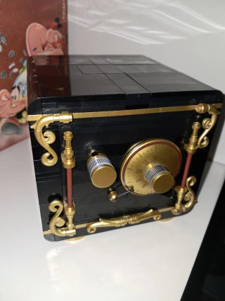 Caja Fuerte LEGO Montada