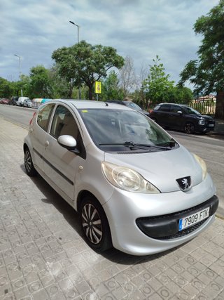 Peugeot 107  5 puertas gasolina 48.000 km, 2007