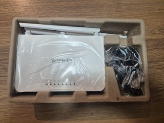 Router Tenda F3 N300 WiFi 3 Antenas