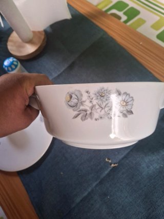 Sopera Winterling Bavaria Antigua y taza a juego