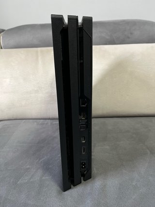 Console Sony PlayStation 4 PRO 1TB Completa!