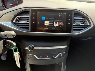Peugeot 308 5p Allure 1.5 BlueHDi 96KW (130CV) EAT8
