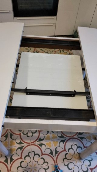 Mesa de comedor extensible blanca
