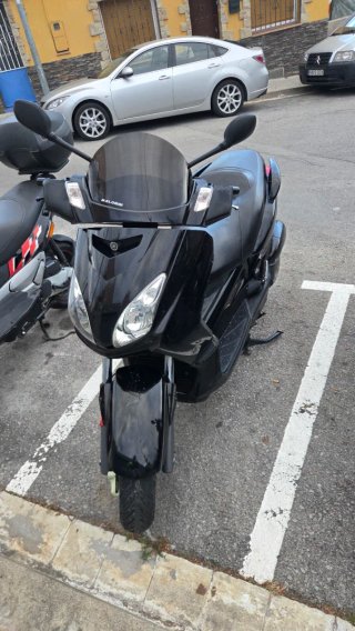Yamaha Xmax 125cc Negra
