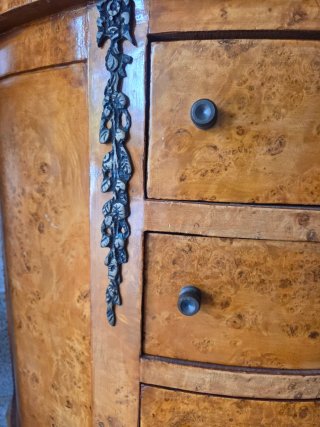 Cómoda vintage madera y metal