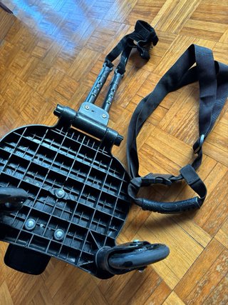 Tabla para cochecito con correas