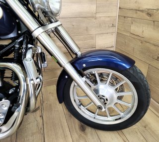 TRIUMPH BONNEVILLE AMERICA