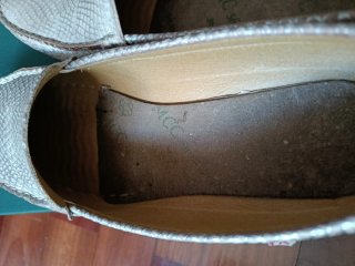 Zapatos planos dorados/beige efecto piel serpiente