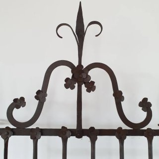Reja Antigua en Hierro Forjado Siglo XVII