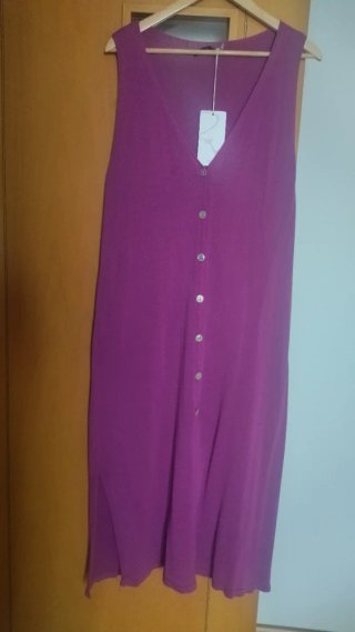 Vestido y Chaleco. Color Buganvilla
