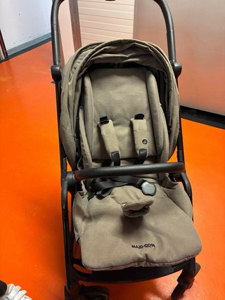 Carro de bebé con capazo maxicosi