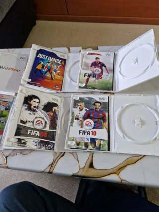 Lote 8 cajas y manuales Nintendo wii
